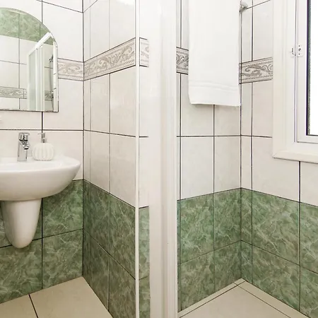 Vilă Alyson Paralimni