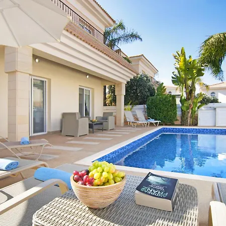 Alyson * Παραλίμνι