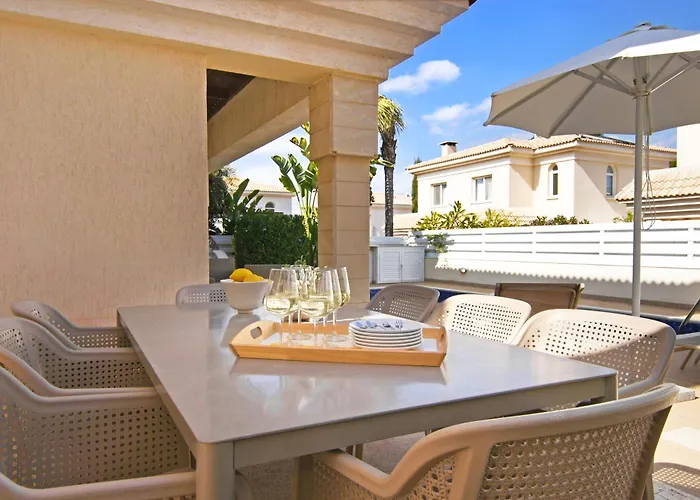 Villa Alyson Paralímni